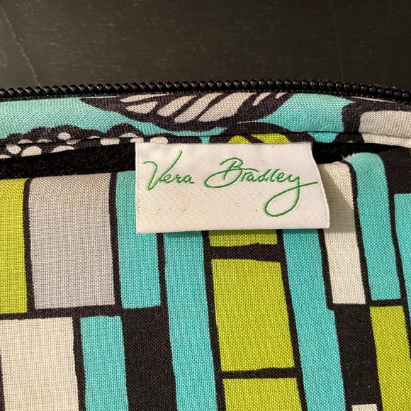 Vera Bradley iPad Or Tablet Cover Case Floral Quilted Zip Closure ISLAND BLOOMS - Picture 6 of 6